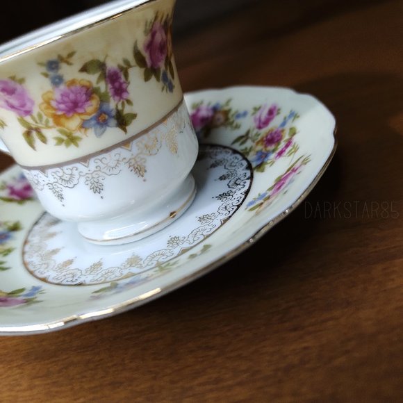 Vintage Gold Castle Made in Japan Floral Demitasse Teacup and Saucer - Picture 2 of 9